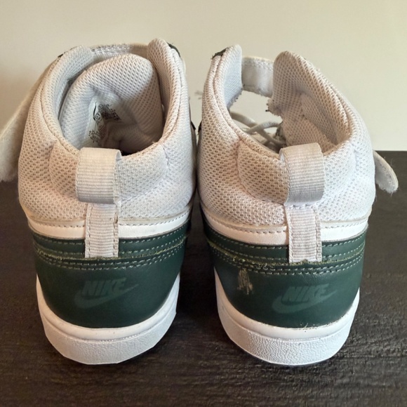 Nike Air Jordan Boys High Top Sneakers | Green & White | Size 2.5Y - Picture 4 of 4